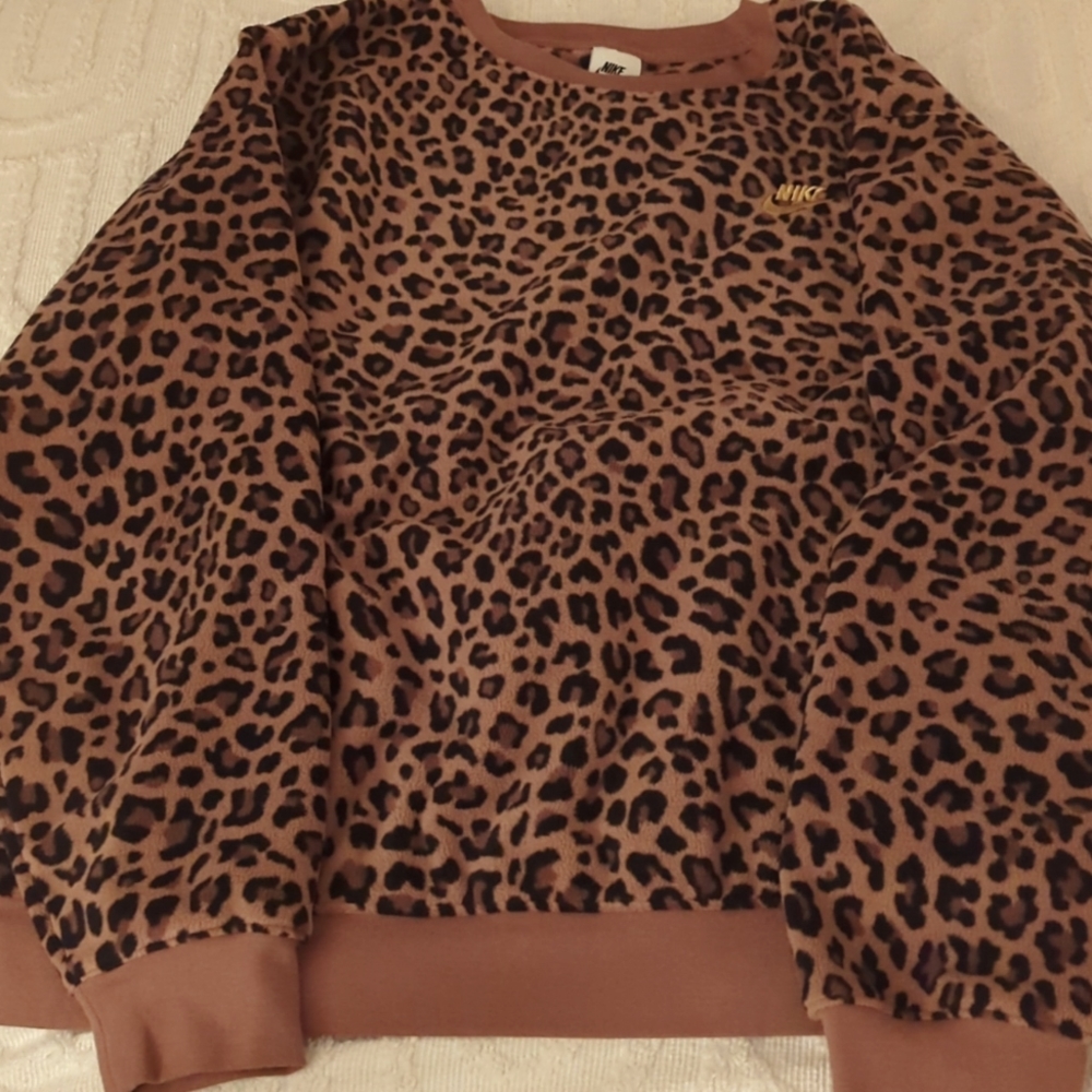 Women's Nike Leopard Print Sweatshirt